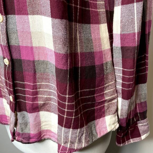 GH Bass Size S Button Up Shirt Flannel Plaid Top Fall Gorp Cabincore Outdoors - Picture 10 of 13